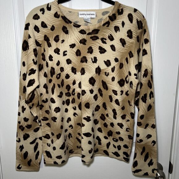 Cathy Daniels Faux Cashmere Leopard Print Crew Neck Pullover Sweater Size Medium - Picture 1 of 7